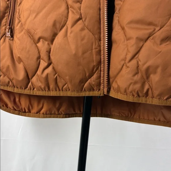 Vans Quilted Bomber Jacket in Brown - Picture 5 of 13